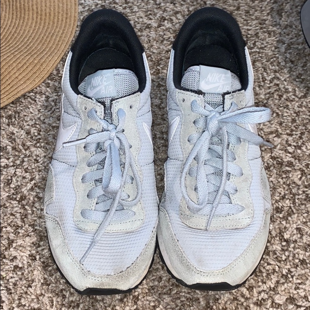Nike shoes